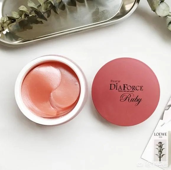 眼角的细纹很多，求推荐几款好用的眼膜？