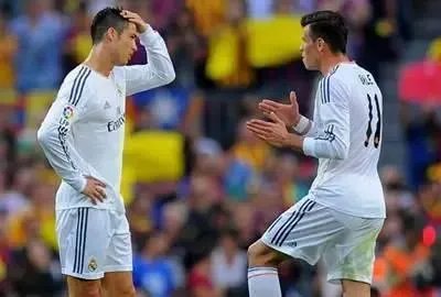 鲁尼植发大概花了多少钱？