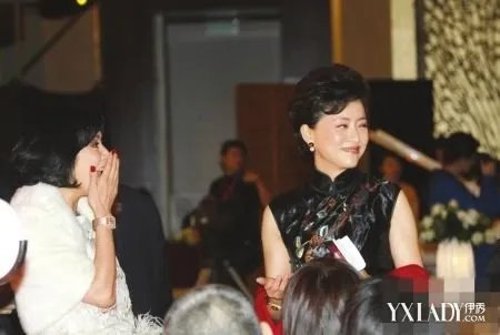 周立波有小孩吗二婚后不二了周立波将迎接第一个孩子到来