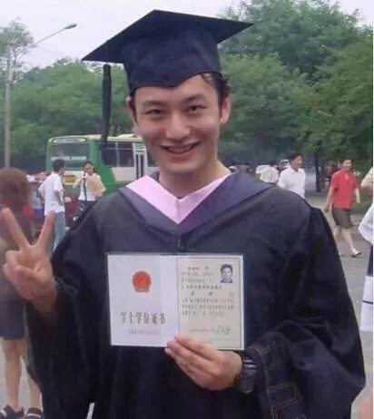 扒一扒明星毕业照，看看明星的颜值是如何“疯狂生长”的？