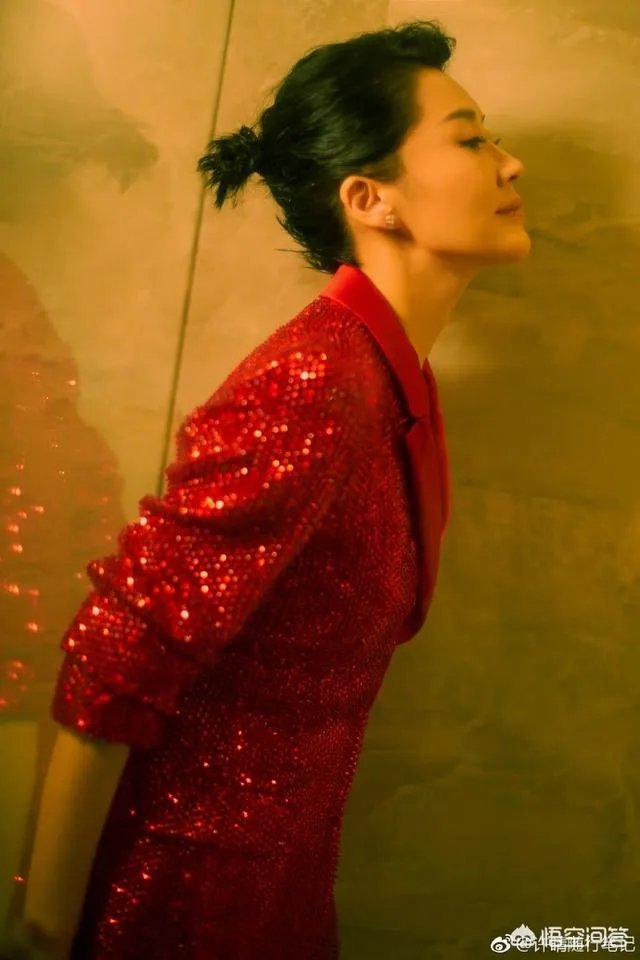 最近许晴的影视作品都走性感路线？这是大龄女星的出路么？