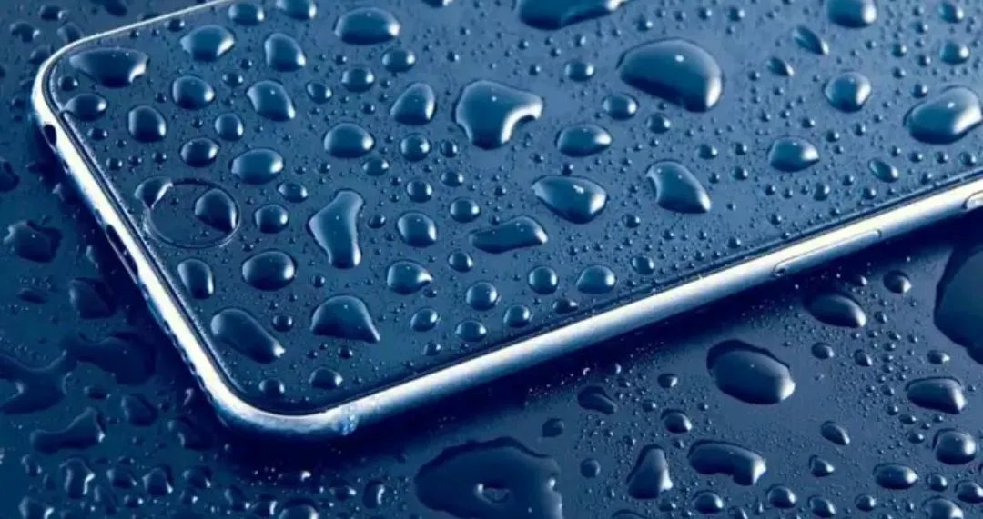 苹果遭集体诉讼，被指夸大 iPhone 防水能力，你怎么看？