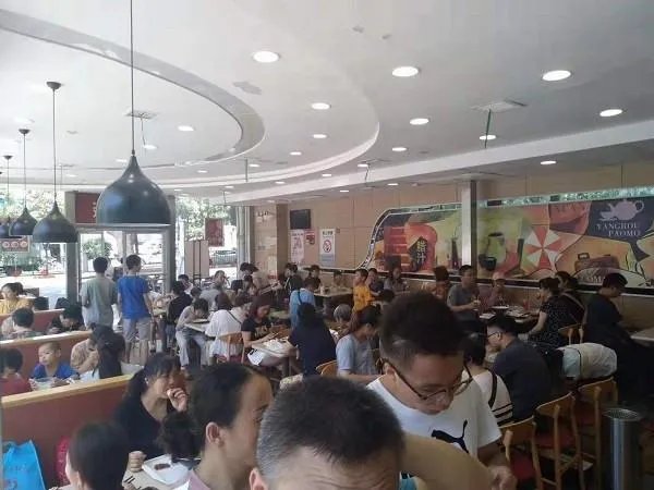 凉皮加盟店要投资多少钱 开一家特色凉皮肉夹馍店？