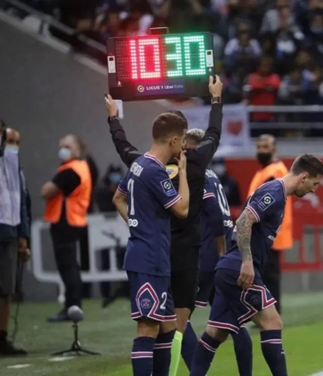 梅西在大巴黎的首秀表现怎么样？