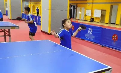 冠军王楠女儿上央视新闻联播，打球好帅，她未来有可能进入国家队吗？