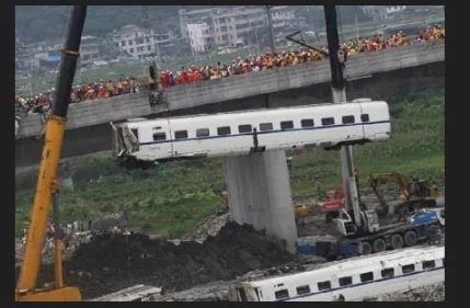 温州高铁事故为什么就地掩埋？