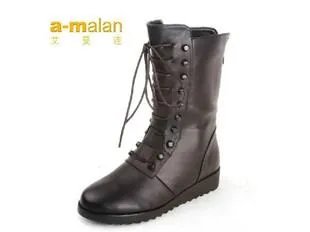 黑色皮衣和黑色小脚裤搭配什么鞋子？（不想穿高跟的）