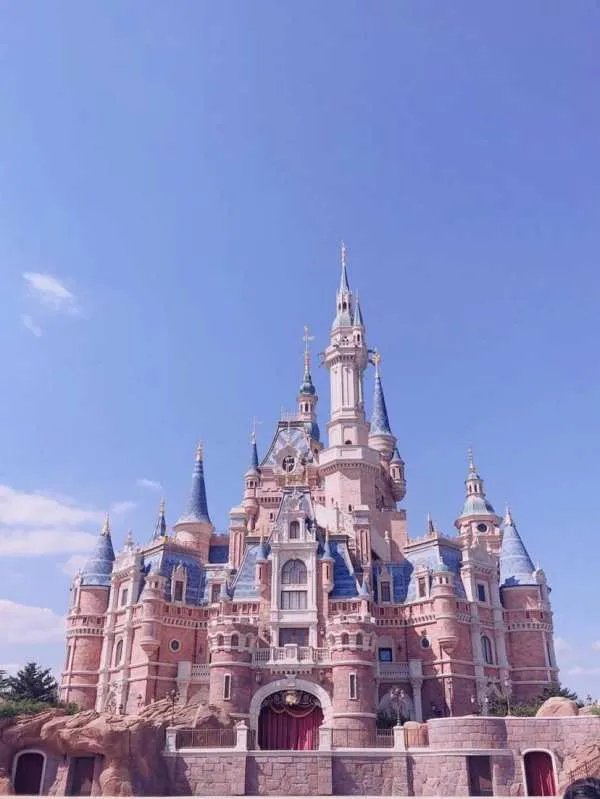 上海迪士尼门票首次低于正价的五折,如此优惠你心动了吗?