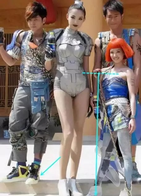 娱乐圈有哪些名副其实的「合影杀手」？