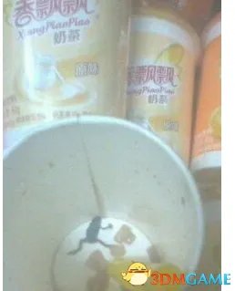 女孩喝香飘飘奶茶喝出青蛙 厂家欲赔四箱了事被拒