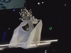 除了奚梦瑶摔跤以外，维密以前还有哪些失误？