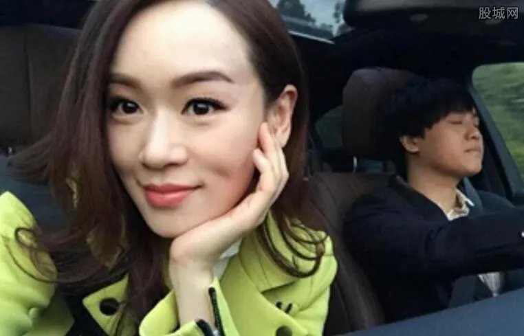 揭秘杨思琦老公个人资料 昔日港姐独立抚养女儿