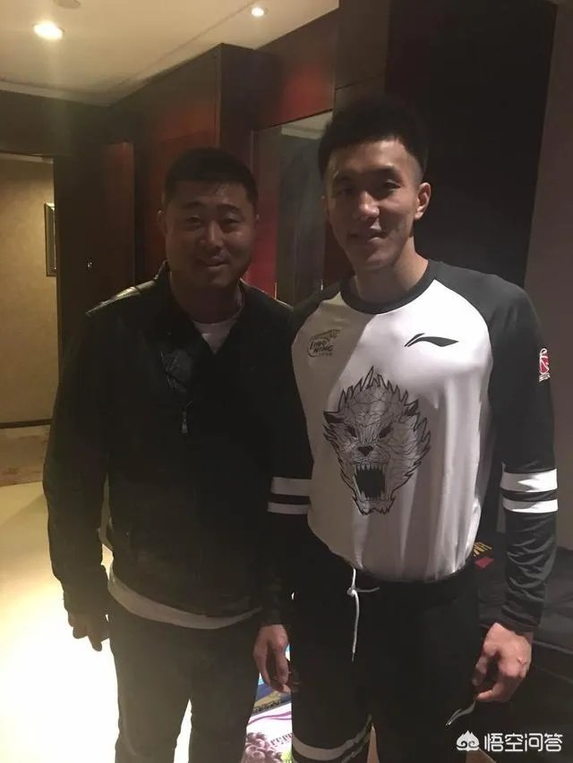 郭艾伦参加综艺《奔跑吧》，实力圈粉，表示自己身高造假了。郭艾伦实际身高有多高？