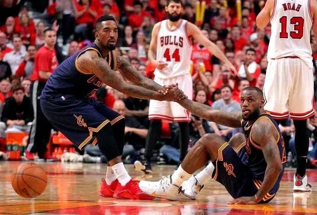 如何看待湖人布拉德利退出复赛，湖人应该怎么办？