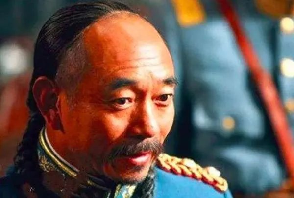 张勋复辟时，康有为曾想当“宰相”，瑾太妃说了什么？