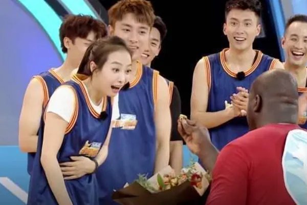 宋茜和奥尼尔什么关系？