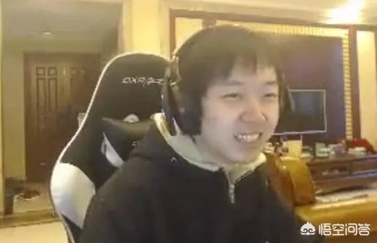 神超直播点评海克斯鳄鱼皮肤，观众表示“这个技能太帅了”，你觉得特效如何？