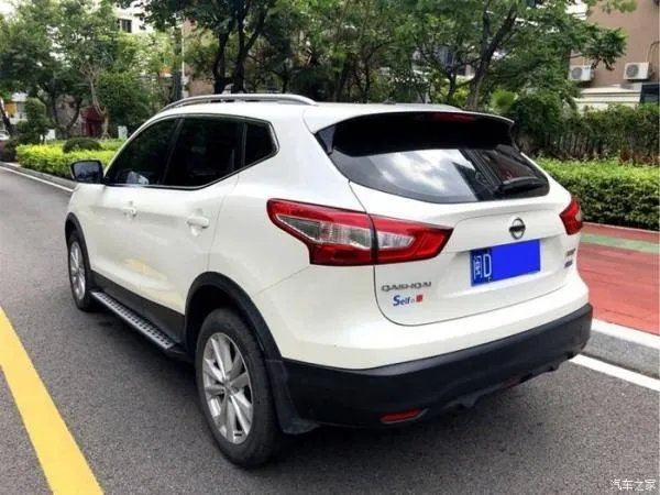 幽静的道路上，记下我与爱车逍客路边的美好时光！