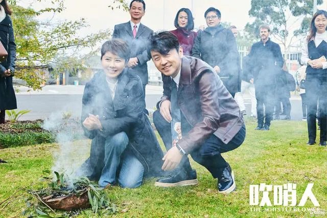 如何评价电影《吹哨人》？