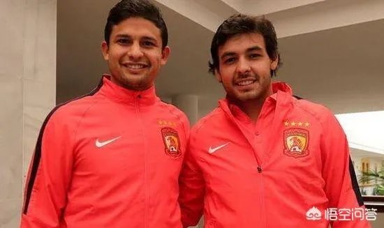 埃尔克森和高拉特以天价年薪“归化”我国，你认为对每逢比赛就“腿软”的国足有作用？