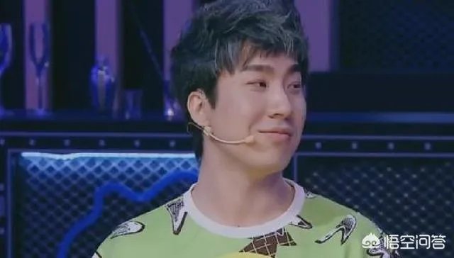 如何看待LOL骚男离婚后酒后探真言人气破四百万，自曝净身出户缘由？你怎么看？