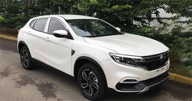 年底想要提个10万左右的家用车，吉利远景suv和别克英朗，应该怎么选？