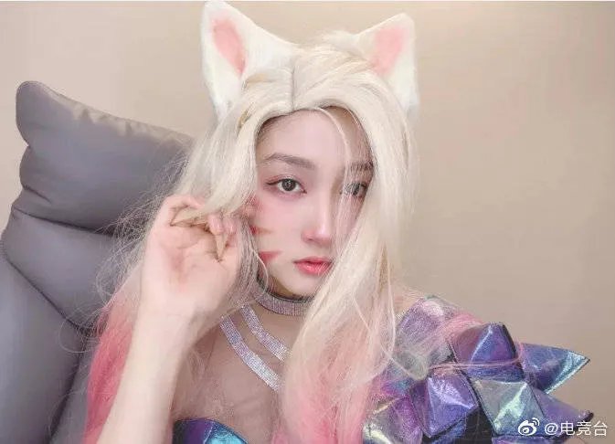 关晓彤cos阿狸引发网友热议，你如何看待cos文化？