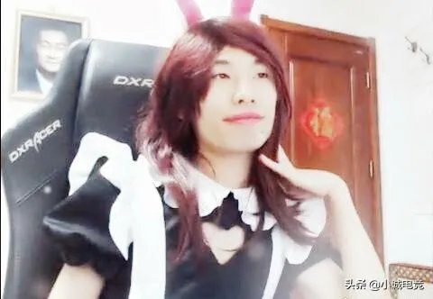 DNF土豪玩家迷恋女主播，半年刷了30多万，见面才知女神是大妈，你怎么看？