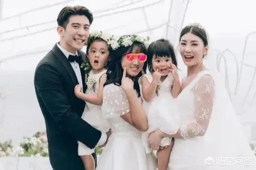 对于贾静雯补办婚礼你怎么看？