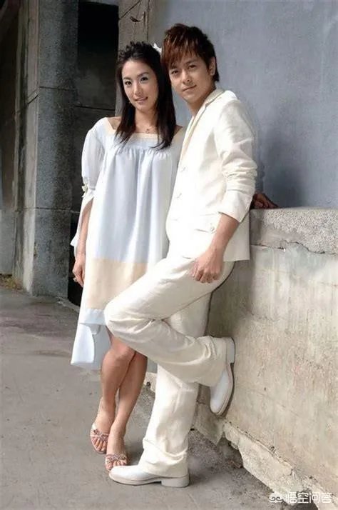 对于贾静雯补办婚礼你怎么看？