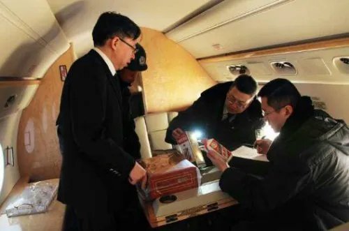 飞机被法院查封 保护当事人合法权益