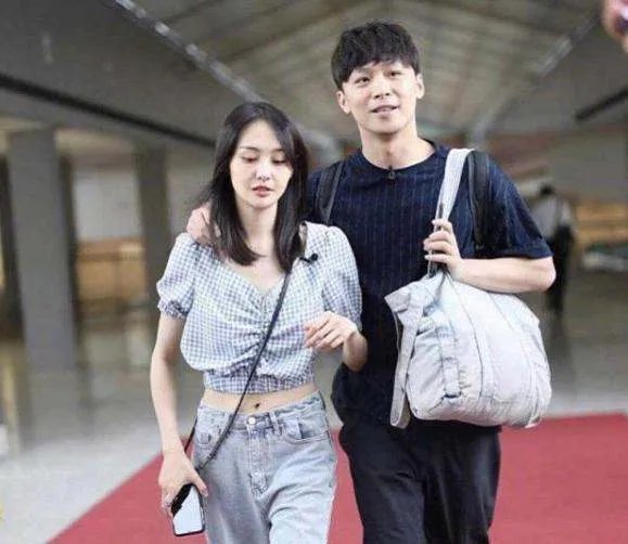 郑爽前男友张恒再收限制消费令，部分员工对他讨薪起诉， 你怎么看？