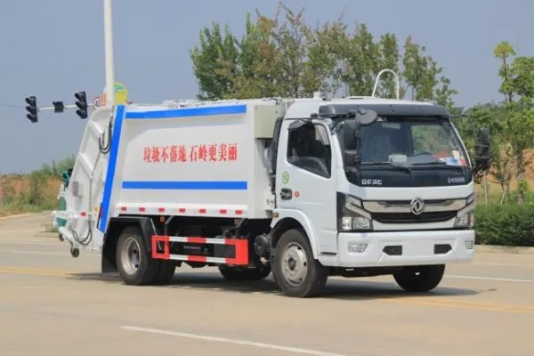 垃圾环卫车一般多少钱