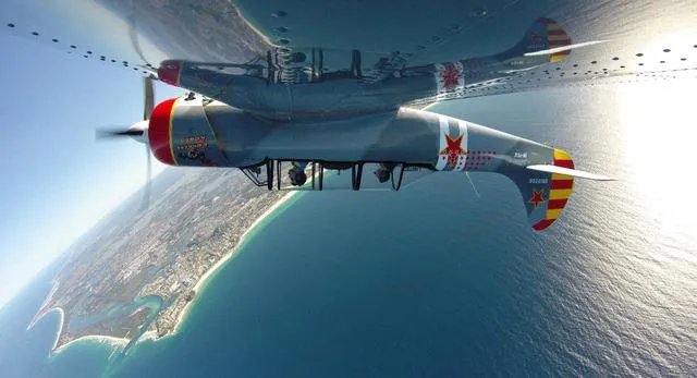 特技飞行，这个有具体定义吗？