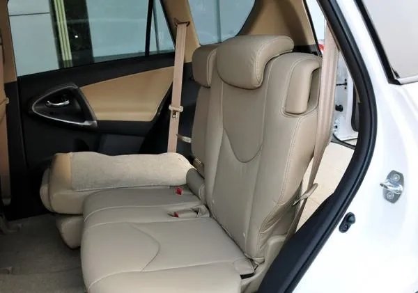 丰田RAV4报价是多少？目前值得入手么？