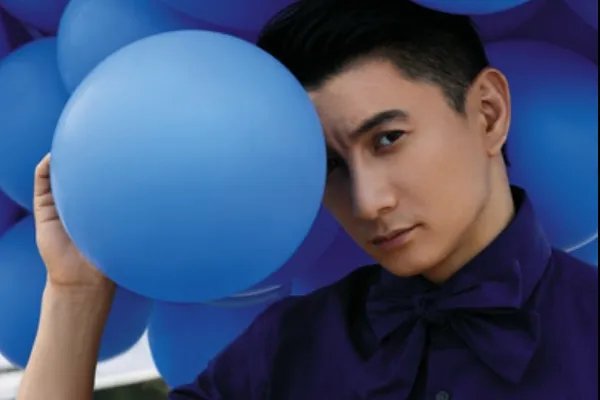 陈志朋晒小虎队聚餐同框照,为何吴奇隆与苏有朋被网友调侃在秀恩爱?