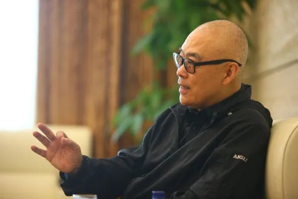 郑渊洁曾买10套房放读者写的信,这是在炫富吗?