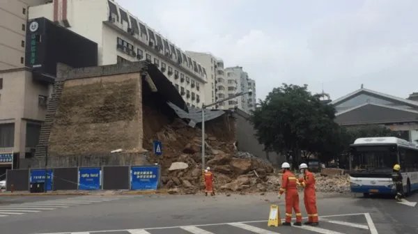 西安明秦王府城墙倒塌，后续修复工作将如何进行？