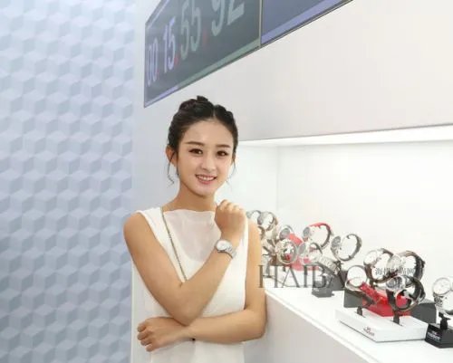 李易峰喜欢赵丽颖是真的吗？男女主角关系暧昧令人喷血