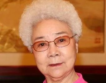 悲惨的田华:家中四人患癌,花光300万,如今怎样?