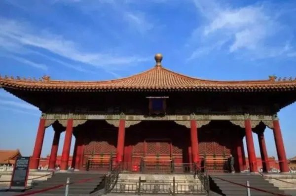 “托梁换柱”这一词语是典故吗？表达了什么意思呢？