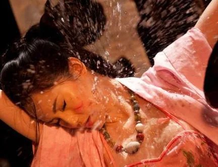 古代审讯手段都是用刑具招供 对待女囚犯又有什么不同