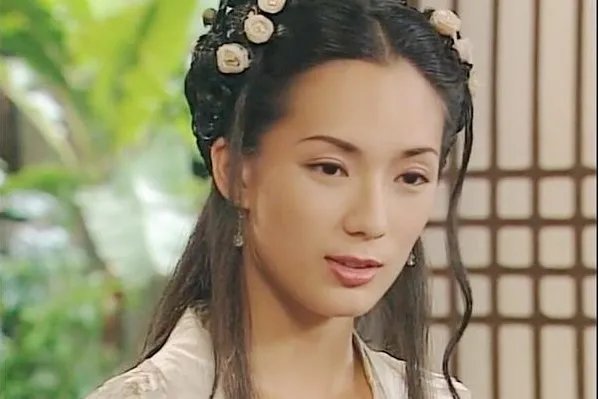 在八仙全传中的艳彩与何仙姑，谁才是韩湘子的最爱？