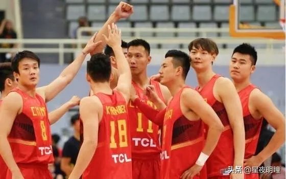 周鹏左脚第五跖骨骨裂,将无缘世界杯!中国男篮锋线上还能依赖谁?