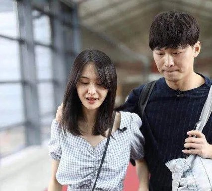 郑爽前男友张恒被限制消费,本人对此有何回应?