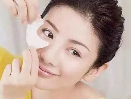 眼角的细纹很多，求推荐几款好用的眼膜？