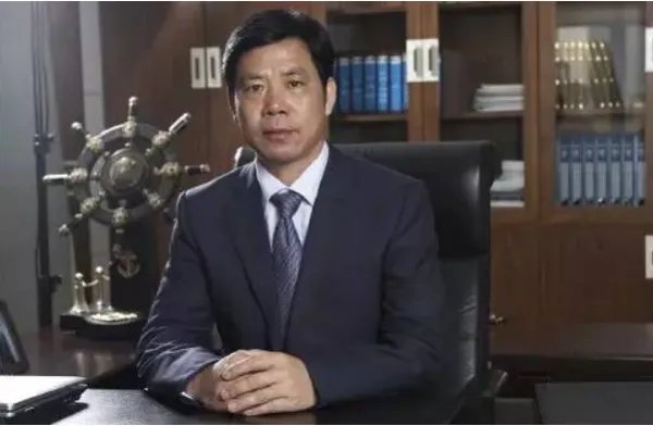 身为老总，施能坑为何还要给大学生亲自回信？