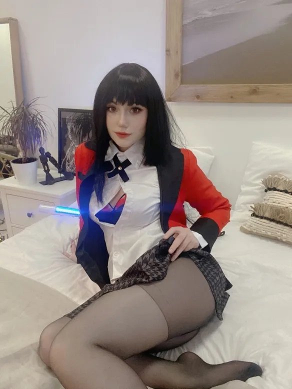 凹凸有致尽显风情！肉感长腿御姐“Grusha”攻略美图！