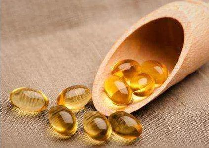 只知道补充维生素C？维生素E的作用才不容小觑！