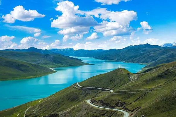 川藏线自驾旅游必去景点 川藏线自驾旅游必去景点有哪些